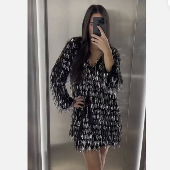 Zara Fringed Sequin Mini Shift Dress Long Sleeve Black Silver Size XXL - Picture 2 of 11